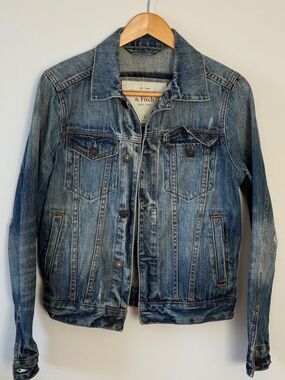 Abercrombie & Fitch trucker jacket sz small men’s